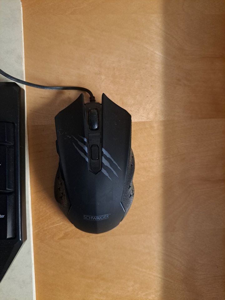 PC Gaming  Keyboard, Mouse und Mousepad von Schwaiger in Algermissen