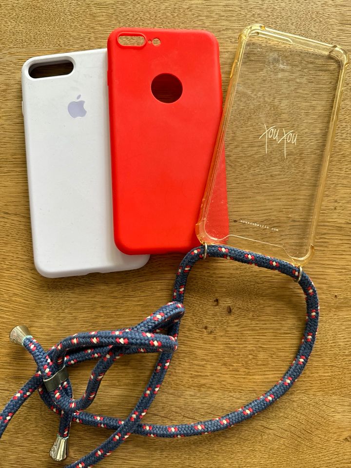 3 IPhone 8 Plus Hüllen hellflieder, rot, transparent (xouxou) in Hamburg