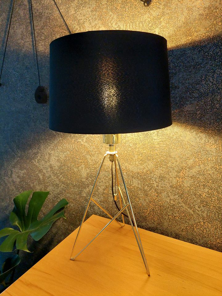 Sideboard/ Kommoden Lampe in schwarz-gold in Bottrop