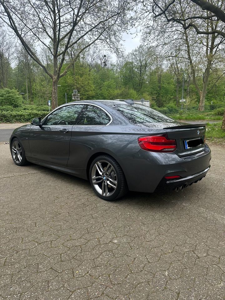 BMW 230i M in Düsseldorf