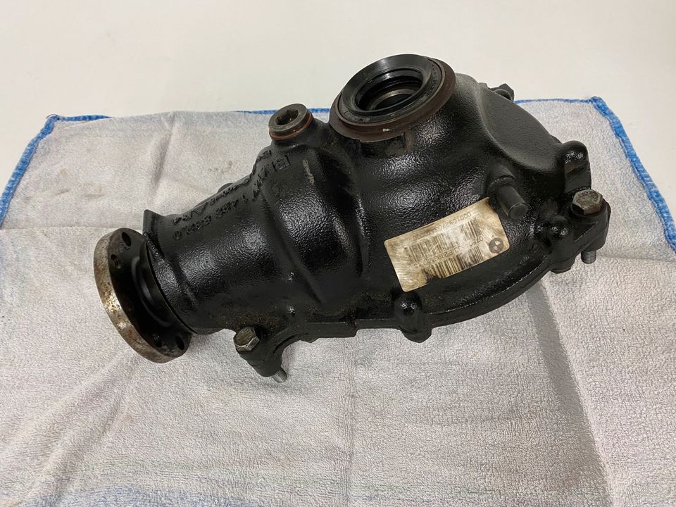 BMW E46 330xi X3 E83 Front Differential 3,15 Vorderachse 7504533 in Olpe