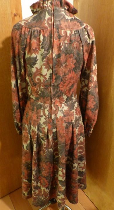 Vintage Kleid 70er/80er Jahre, Gr. 38, gefüttert, Langarm, warm in Florstadt
