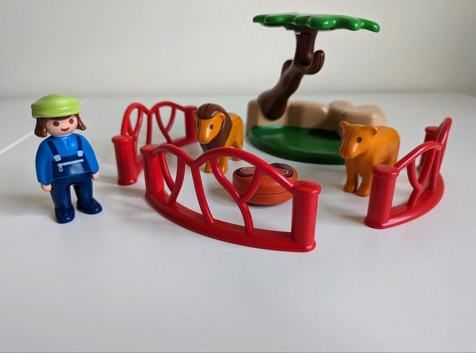 Playmobil 123 Löwengehege 9378 - Baby Spielzeug in Quickborn