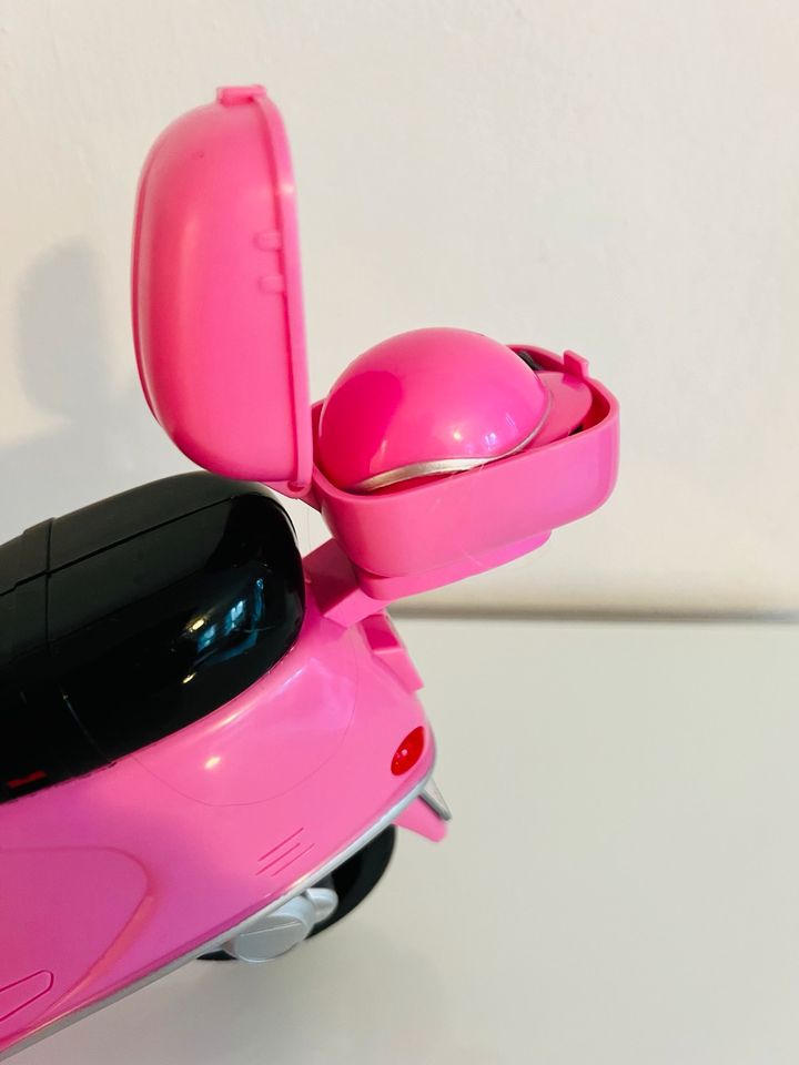 Vespa Roller für Barbie, pink in München