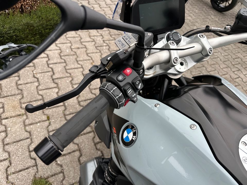 BMW R1250R 2023 LED Scheinwerfer adaptives Kurvenlicht 2 Pakete in Höhenkirchen-Siegertsbrunn