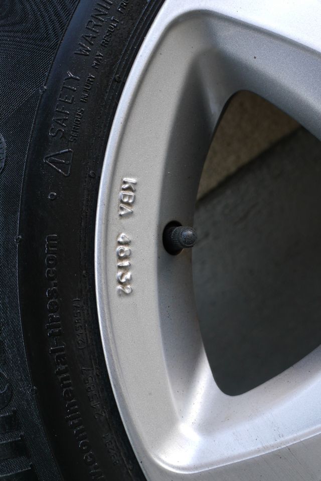 Mercedes Kompletträder Reifen Felge 205/ 60 R16 in Baruth / Mark