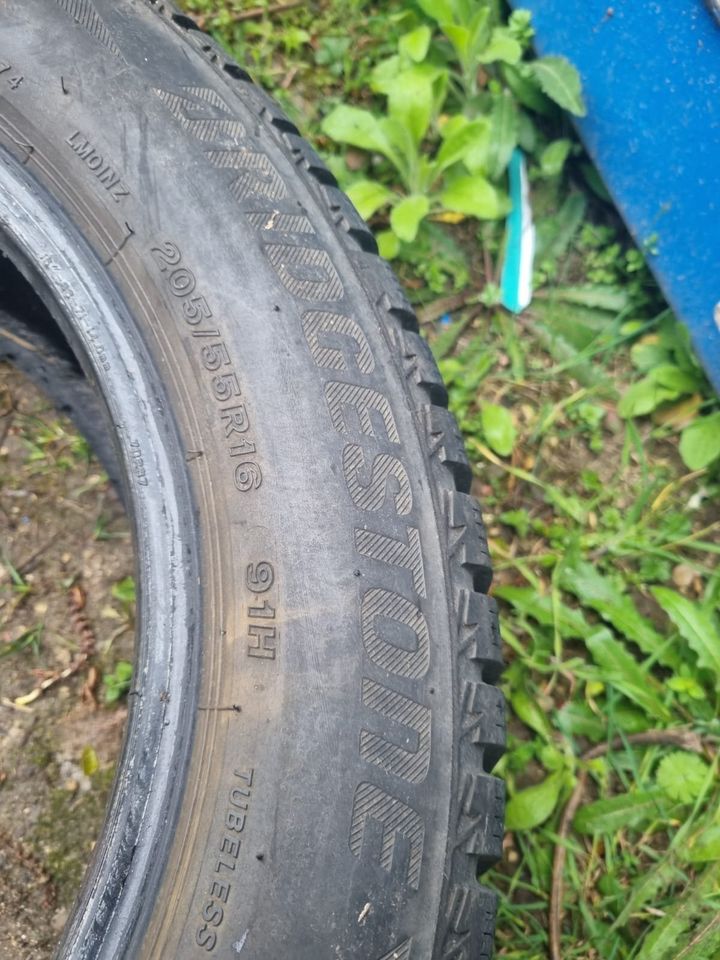 2X Bridgestone Winterreifen 205/55 R16 Dot:18 in Hannover