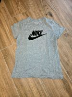 NIKE The Nike Tee original Damen T-Shirt Gr. M/ 38 grau Rheinland-Pfalz - Mainz Vorschau