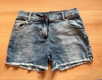 Kurze Jeans Shorts Größe 164 Nordrhein-Westfalen - Krefeld Vorschau