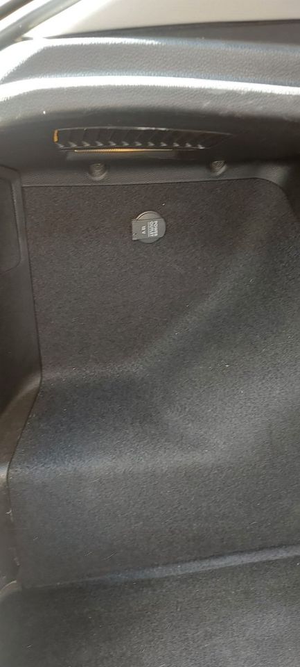 Seat Leon 1,6 16V  1M in Guben