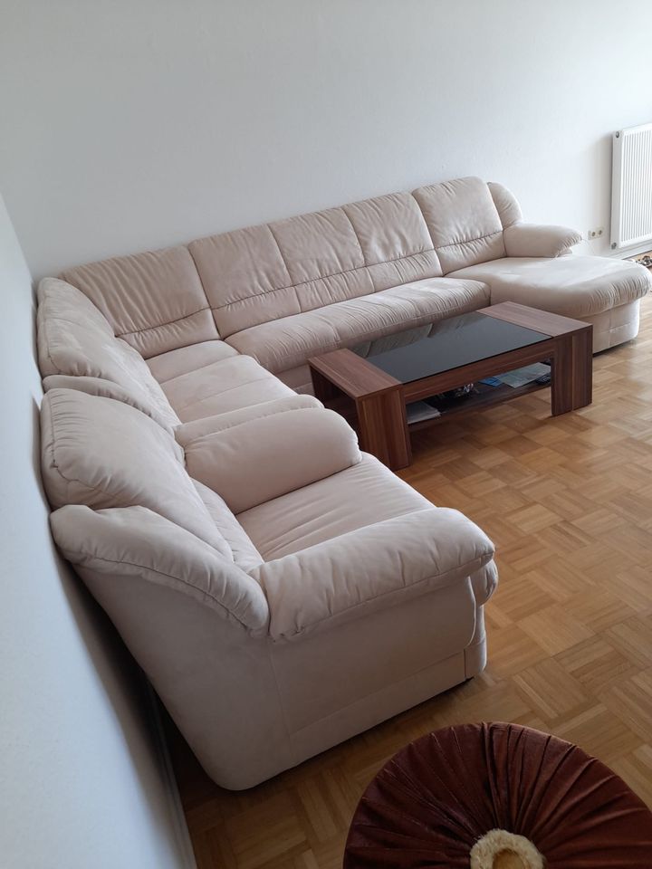 Couch große Wohnlandschaft in Creme mit Stauraum in Dietzenbach