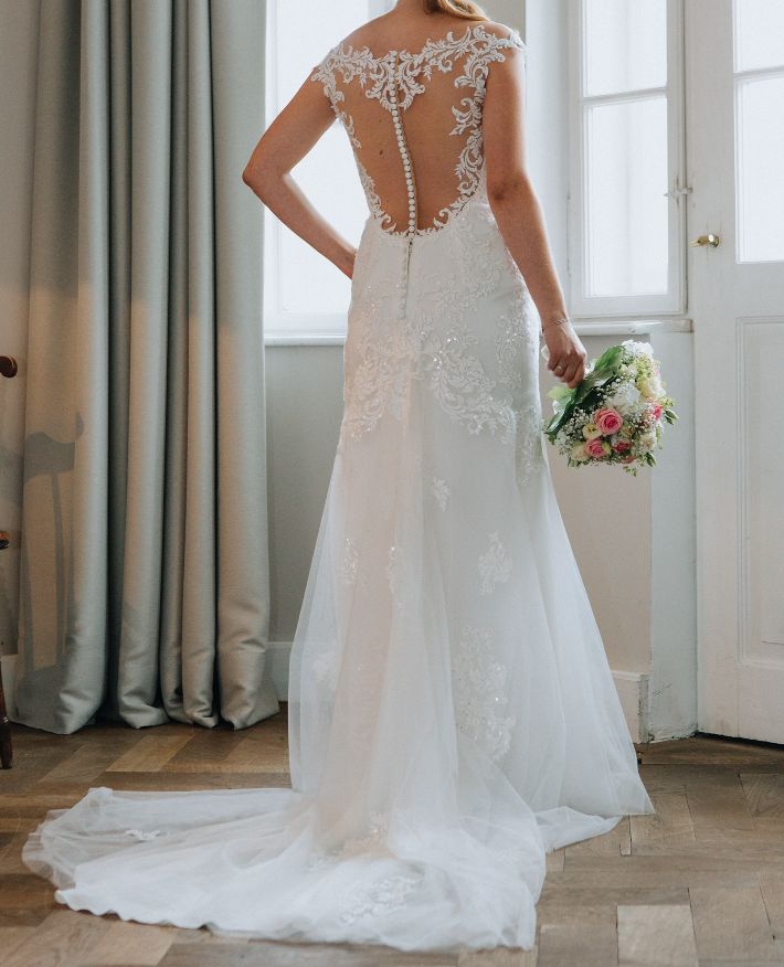 Traumhaftes Hochzeitskleid / Brautkleid / ivory / Größe 34 in Vaterstetten