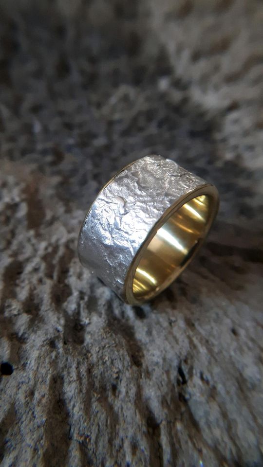 Geschmiedeter Ring 900er Gold 925er Silber Unikat NEU in Altlandsberg