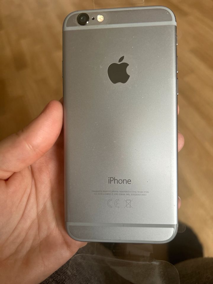 iPhone 6 32GB grau in Lübeck