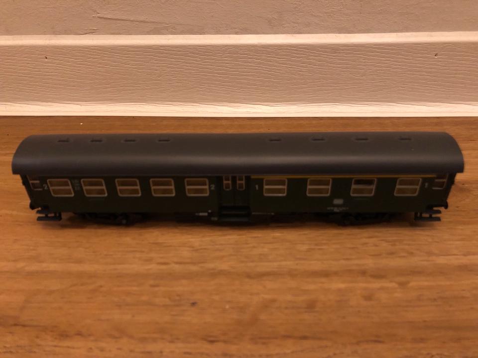 3xUmbauwagen 1./2. Klasse, Gepäckabteil H0/ Roco 4253, 4250, 4254 in Hamburg
