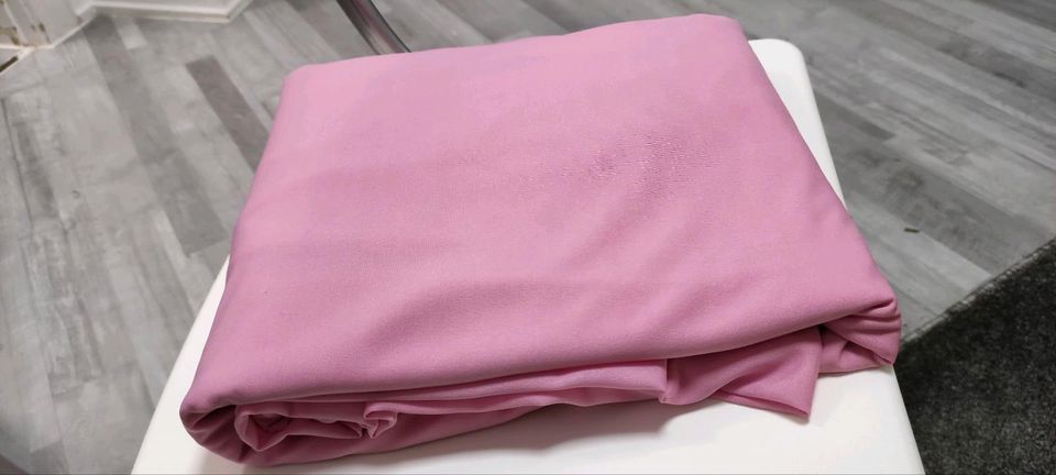 Jersey Stoff 150 x 400 cm zu Verkaufen in Baby Rosa Neu in Hamburg