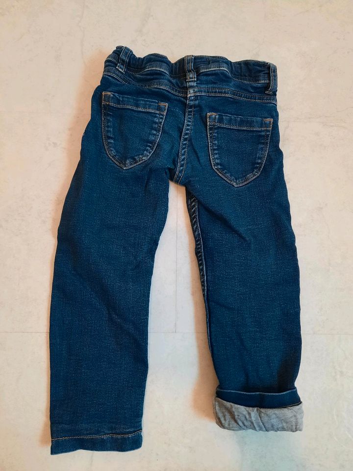 Thermojeans/gefütterte Jeans Gr. 98 in Hamburg