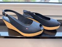 Tommy Hilfiger, Peeptoes, Pumps dunkelblau, Gr. 38 Bayern - Baiersdorf Vorschau