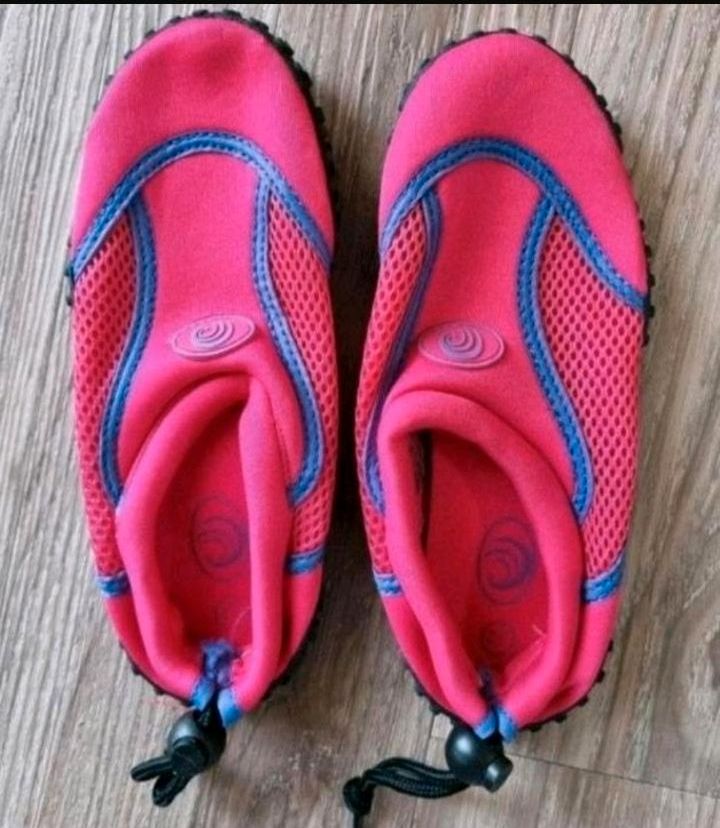 Badeschuhe Mädchen Gr. 34 NEU in Ilsenburg (Harz)