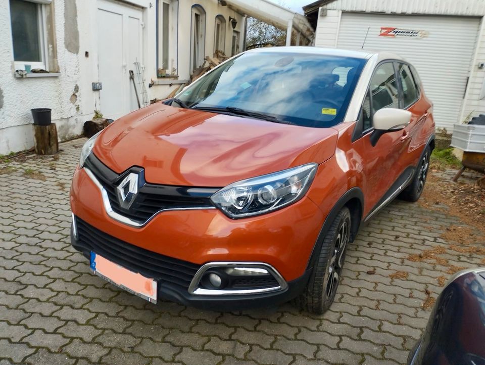 Renault Captur Tce 90PS Tempomat Keyless Go Klima NaviPDC Tüv neu in Schönefeld