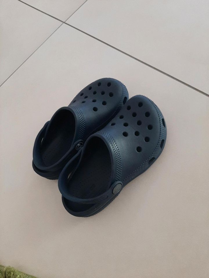 Crocs Schuhe in Oberndorf am Neckar