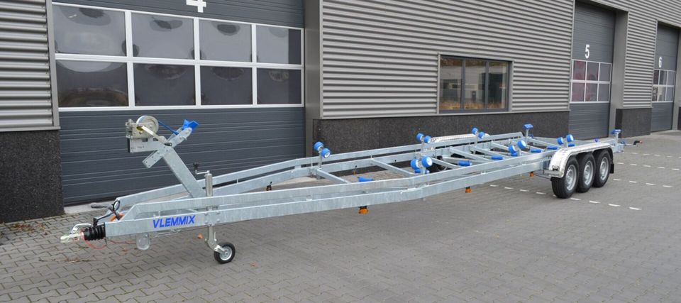 VLEMMIX Bootsanhänger 3500 kg 3A. a 1350 kg 920 x 255 cm NEU in Tellingstedt