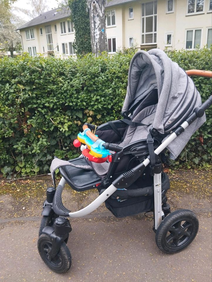 Kinderwagen 3 in 1 in Wachtberg