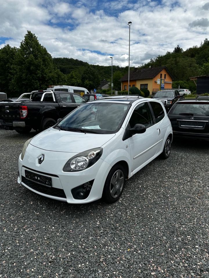 Renault Twingo Night & Day in Niederbrombach