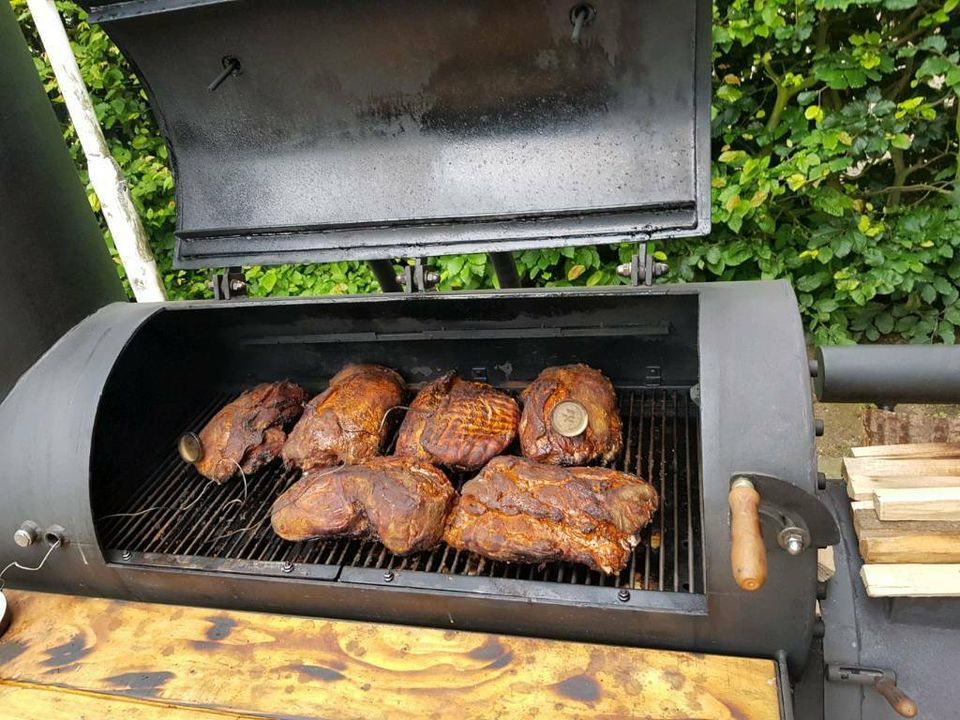 Handgefertigter BBQ Smoker, Grill in Hamburg