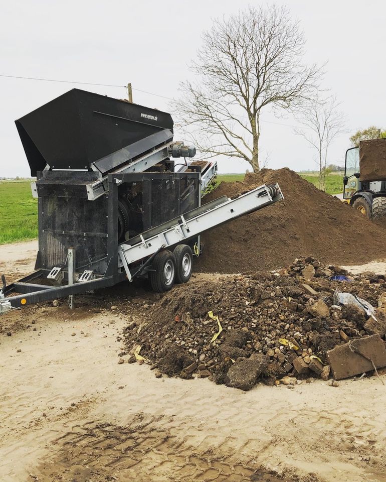 Baggerarbeiten, Erdarbeiten, Leitungsbau, Abbruch, Entwässerung in Drage