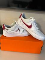 Nike Court Vision Low Premium Valentinstag (Damen) Berlin - Hellersdorf Vorschau