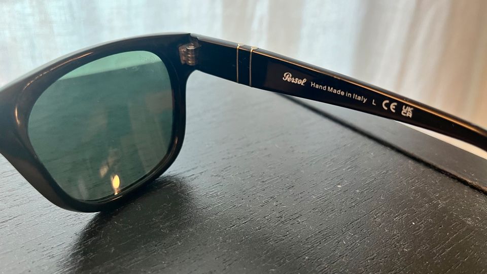 Persol Sonnenbrille PO3269S 95/31 schwarz in München