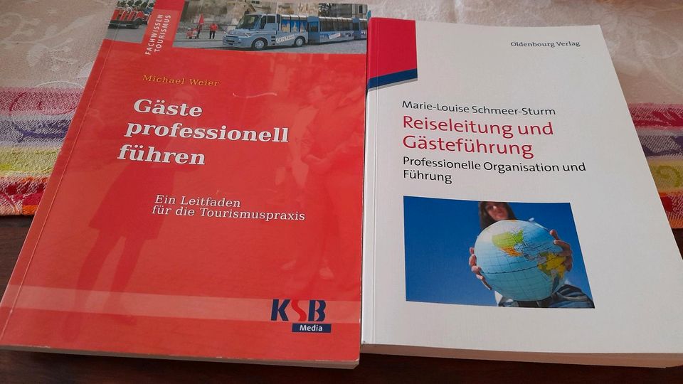 Bücher " Gäste professionell führen" "Reiseleitung und Gästefüh.. in Blumenhagen MV