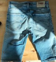 Tommy Jeans Shorts Größe 29/32 Slim tapered Kr. Altötting - Burghausen Vorschau