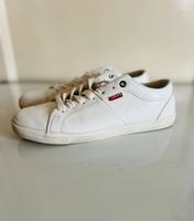 Weiße Sneaker von Levi‘s Bochum - Bochum-Südwest Vorschau