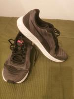 Puma Sportschuhe Größe 39 Baden-Württemberg - Schorndorf Vorschau