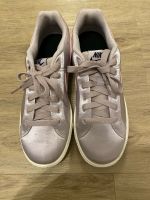 Nike Sneaker rosa, Gr. 4 1/2 Bayern - Wiesau Vorschau