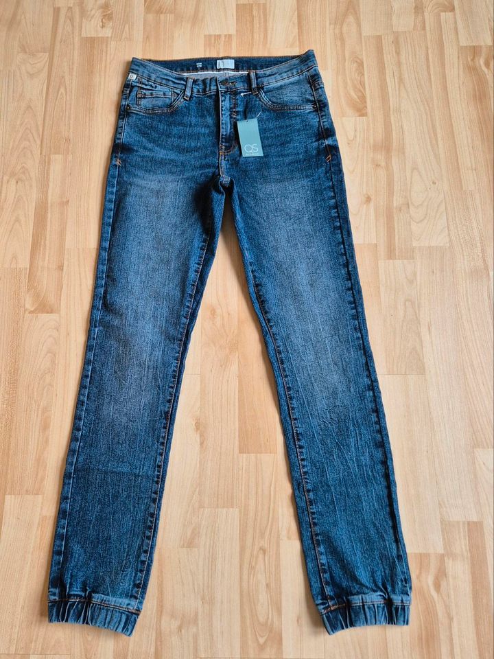 S.Oliver neue Jeans 170 stretchig in Wuppertal