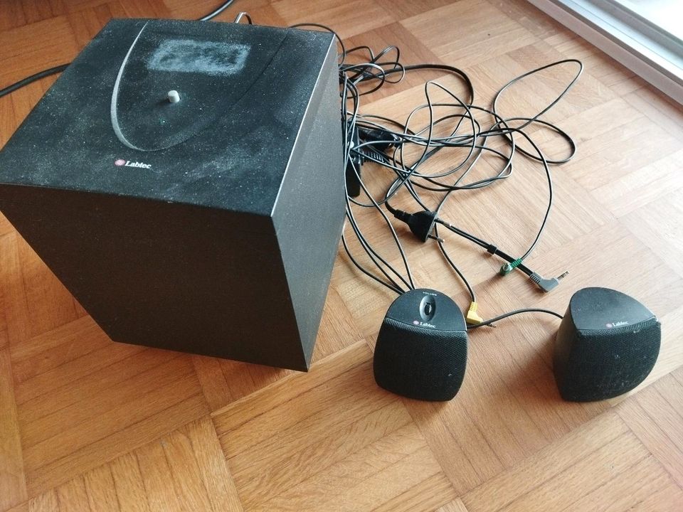 Stereoanlage mit Subwoofer Logitech in Bielefeld