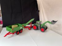 Schleich Farm World Traktor mit Anhänger und Förderband Sachsen - Hartha Vorschau