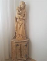 Antiker Schrank mit geschnitzte Heilige Maria mit Jesuskind Bayern - Schwandorf Vorschau