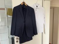 H&M Skinny fit - Anzug, dunkelblau, Gr. S (175), Hemd u. Fliege Nordrhein-Westfalen - Hürth Vorschau