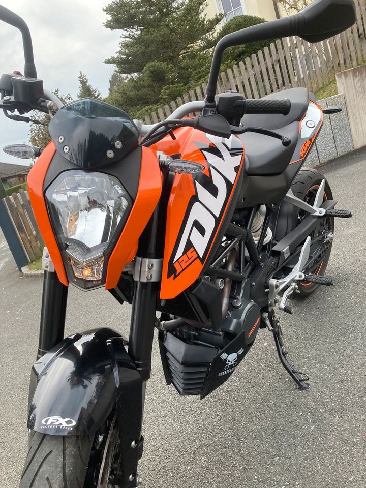 KTM DUKE 125 ABS in Treuen