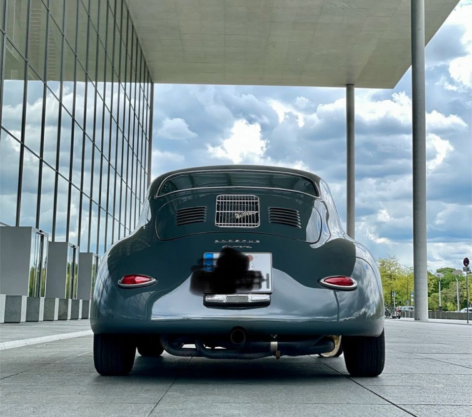 Porsche 356 Carrera GT Outlaw Nachbau JPS GFK Karosse in Wolfsburg