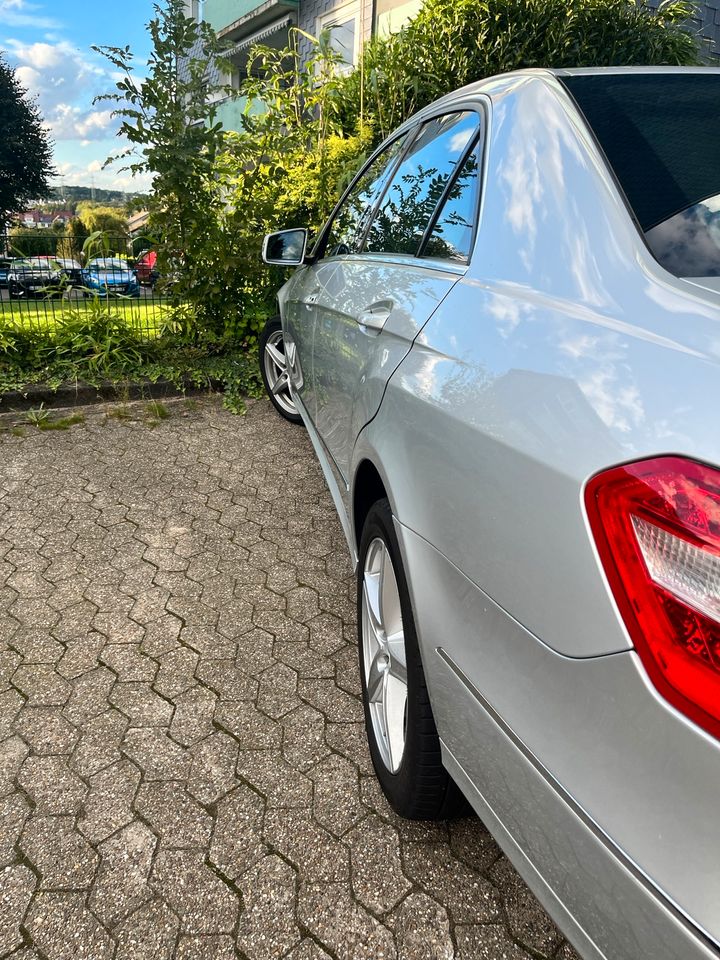 Mercedes E Klasse 350 Benzin in Remscheid