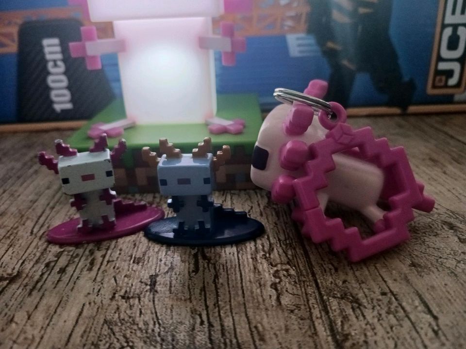Axolotl Minecraft Lampe Figuren Anhänger in Leipzig
