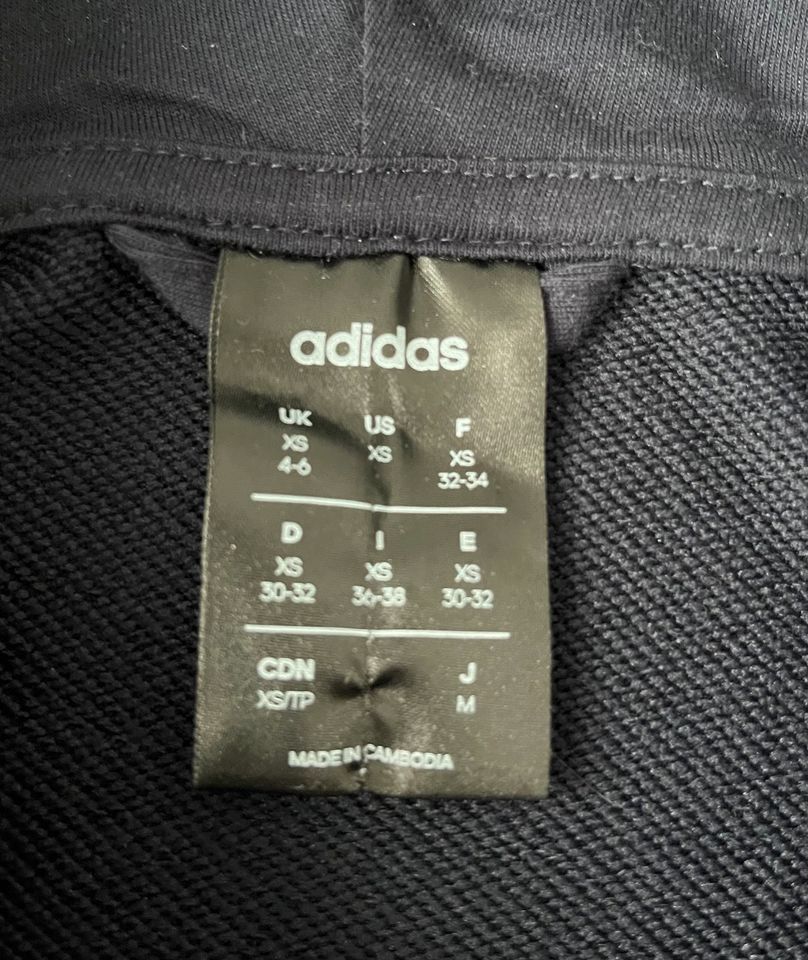 Adidas Essentials Linear Full ZIP Hoodie Jacke Gr.XS in Gladbeck