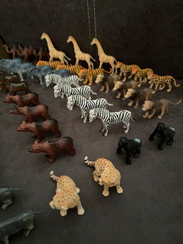 Tierfiguren Figuren Sammlung Tiere Spielzeug in Groß-Gerau