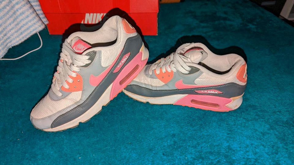 Nike Air Max 90 gr. 38,5 in Siegburg