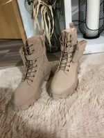 Boots „Aurora“ AboutYou in beige Bayern - Waidhofen Vorschau